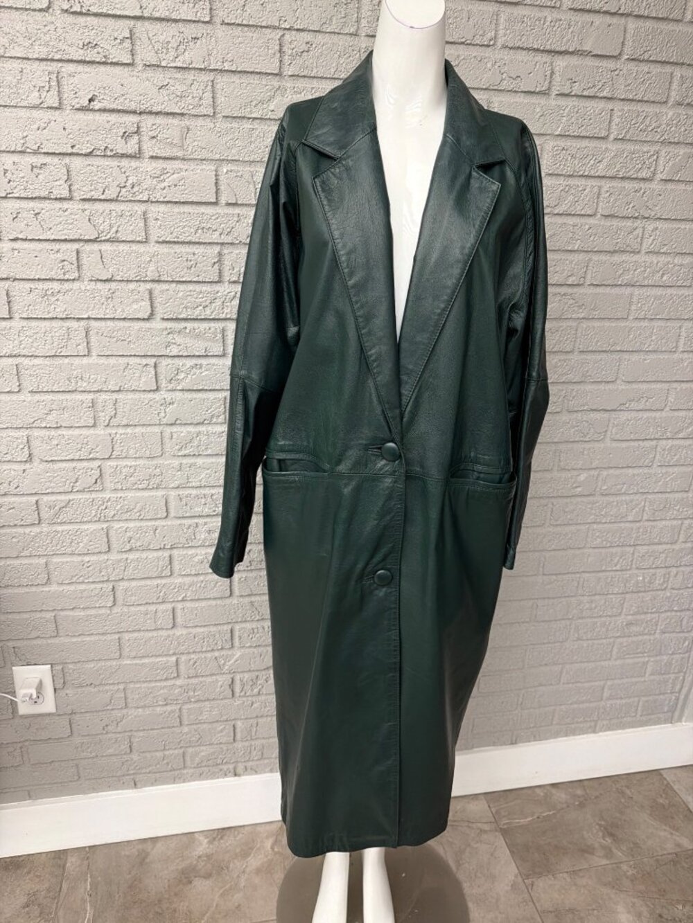 Vinatge Maurices Women's Hunter Geen Leather Trench Coat Size M